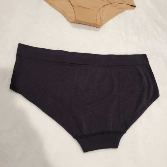 VICTORIA'S SECRET hip hugger panties L - Picture 2 of 4